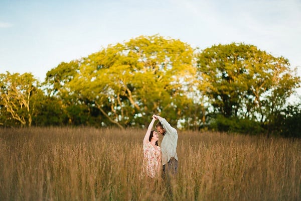 Gunpowder Falls State Park Engagement Session || Elizabeth Mae Photography || Charm City Wed || www.charmcitywed.com