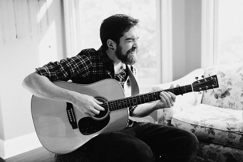 Home Engagement Session || Kate Ann Photography || Charm City Wed || www.charmcitywed.com