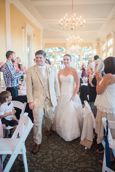 Maryland Zoo Wedding || Meghan Elizabeth Photography || Charm City Wed || www.charmcitywed.com