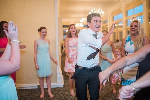 Maryland Zoo Wedding || Meghan Elizabeth Photography || Charm City Wed || www.charmcitywed.com