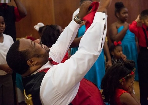 Overhills Mansion Wedding || Kimberly Dean Photos || Charm City Wed || www.charmcitywed.com