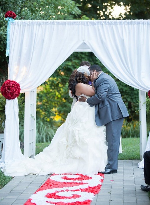 Overhills Mansion Wedding || Kimberly Dean Photos || Charm City Wed || www.charmcitywed.com