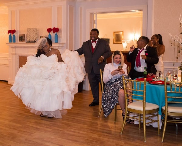 Overhills Mansion Wedding || Kimberly Dean Photos || Charm City Wed || www.charmcitywed.com Overhills Mansion Wedding || Kimberly Dean Photos || Charm City Wed || www.charmcitywed.com