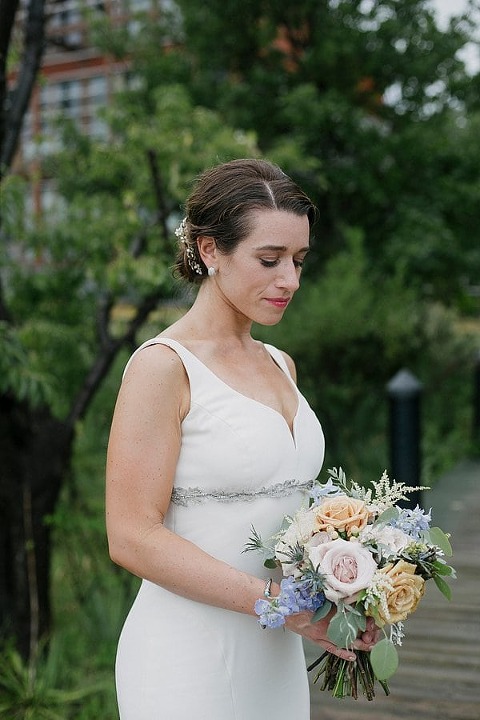 Chesapeake Bay Foundation Wedding by Love Life Images || Charm City Wed || www.charmcitywed.com