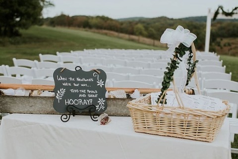 Dulanys Overlook Wedding || Vness Photography || Charm City Wed || www.charmcitywed.com