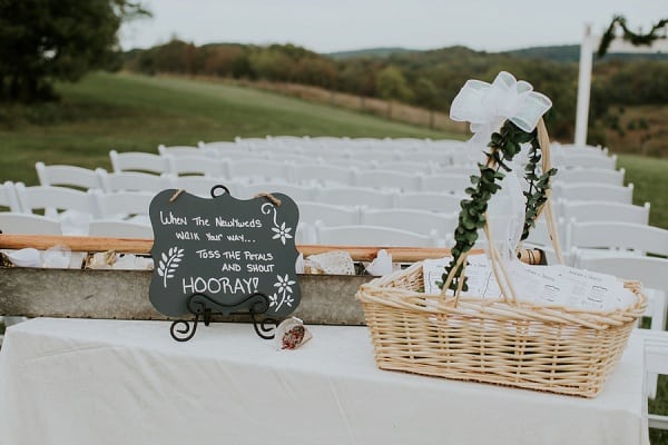 Dulanys Overlook Wedding || Vness Photography || Charm City Wed || www.charmcitywed.com