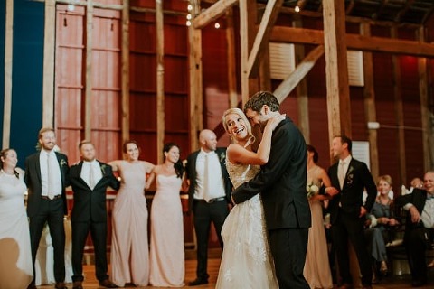 Delanys Overlook Wedding || Vness Photography || Charm City Wed || www.charmcitywed.com