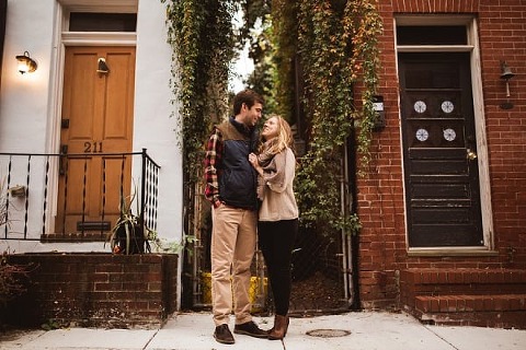 Fall Baltimore Engagement Session || Horace and Mae Photography || Charm City Wed || www.charmcitywed.com