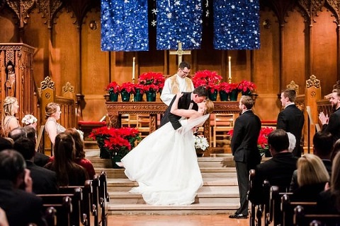 Holiday Belvedere Wedding || Heather Ryan Photography || Charm City Wed || www.charmcitywed.com