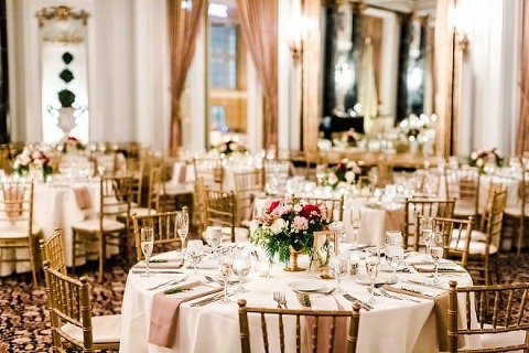 Holiday Belvedere Wedding || Heather Ryan Photography || Charm City Wed || www.charmcitywed.com