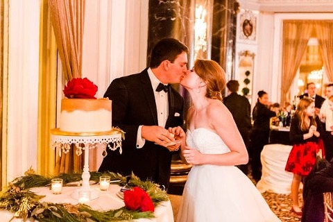 Holiday Belvedere Wedding || Heather Ryan Photography || Charm City Wed || www.charmcitywed.com