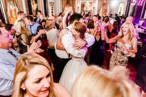 Holiday Belvedere Wedding || Heather Ryan Photography || Charm City Wed || www.charmcitywed.com