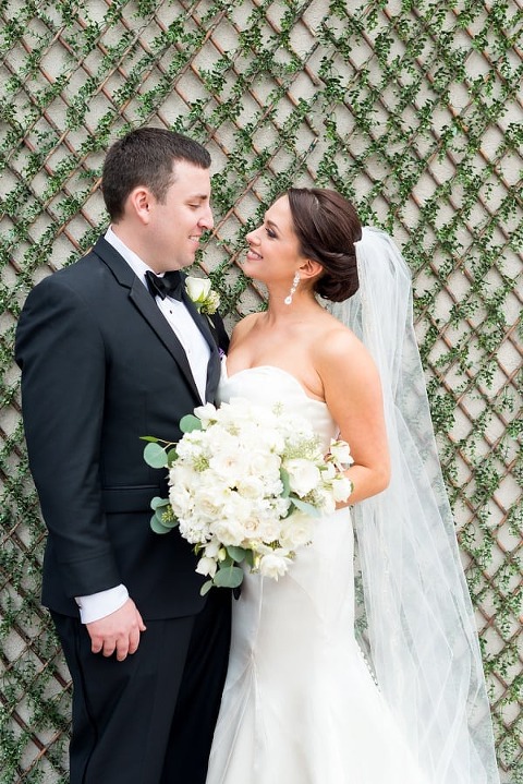 Lord Baltimore Hotel Wedding || Kirsten Smith Photography || Charm City Wed || www.charmcitywed.com