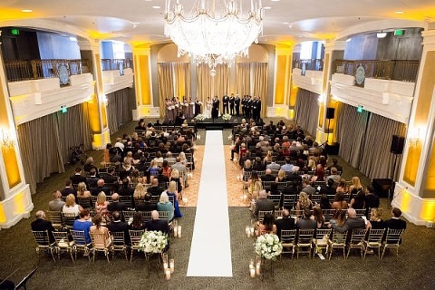 Lord Baltimore Hotel Wedding || Kirsten Smith Photography || Charm City Wed || www.charmcitywed.com