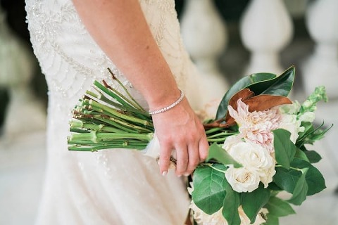 Lush Green Evergreen Wedding || Focus Bay Photography || Charm City Wed || www.charmcitywed.com