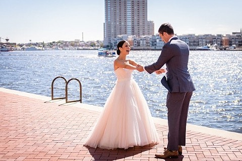 Mt Washington Mill Dye House Wedding || Anthony Sekellick Photography || Charm City Wed || www.charmcitywed.com