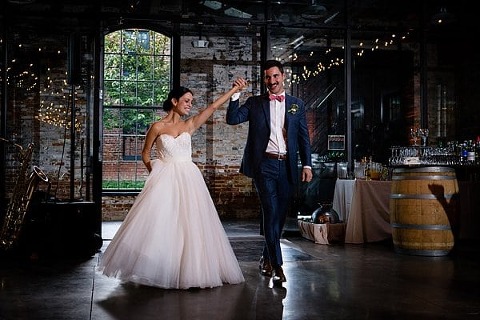 Mt Washington Mill Dye House Wedding || Anthony Sekellick Photography || Charm City Wed || www.charmcitywed.com