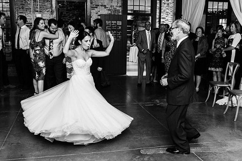 Mt Washington Mill Dye House Wedding || Anthony Sekellick Photography || Charm City Wed || www.charmcitywed.com
