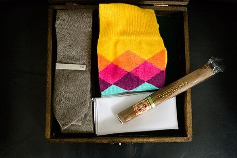 Rainy Annapolis Backyard Wedding || Kira Nicole Photography || Pop the Cork Designs || Charm City Wed || www.charmcitywed.com