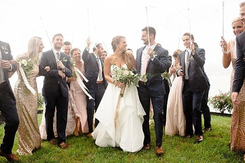 Rainy Annapolis Backyard Wedding || Kira Nicole Photography || Pop the Cork Designs || Charm City Wed || www.charmcitywed.com