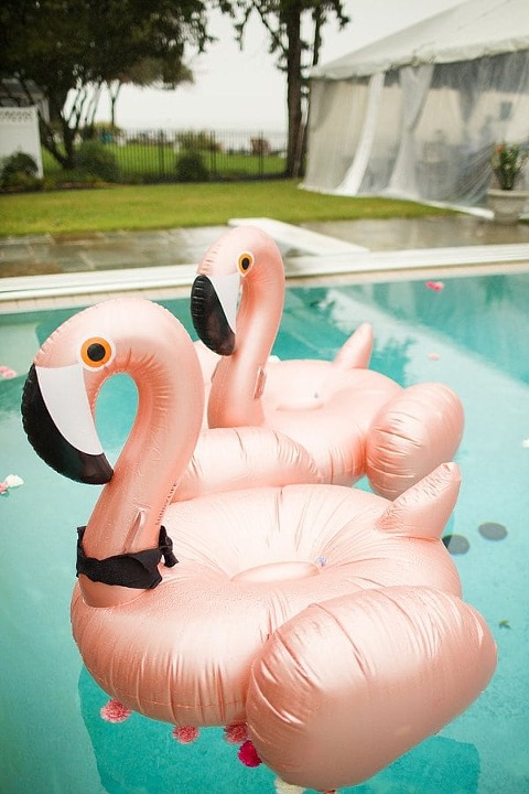 Rainy Annapolis Backyard Wedding || Kira Nicole Photography || Pop the Cork Designs || Charm City Wed || www.charmcitywed.com