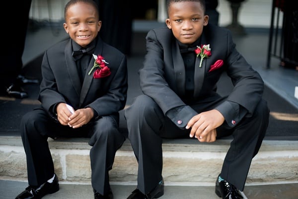 Superhero Mansion at Valley Country Club Wedding || Photography by Tracie || Charm City Wed || www.charmcitywed.com Superhero Mansion at Valley Country Club Wedding || Photography by Tracie || Charm City Wed || www.charmcitywed.com