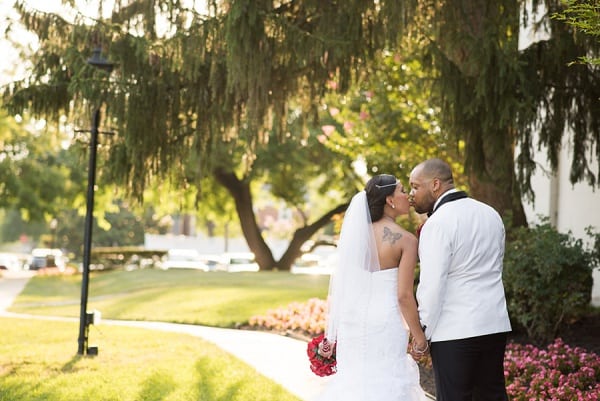 Superhero Mansion at Valley Country Club Wedding || Photography by Tracie || Charm City Wed || www.charmcitywed.com Superhero Mansion at Valley Country Club Wedding || Photography by Tracie || Charm City Wed || www.charmcitywed.com