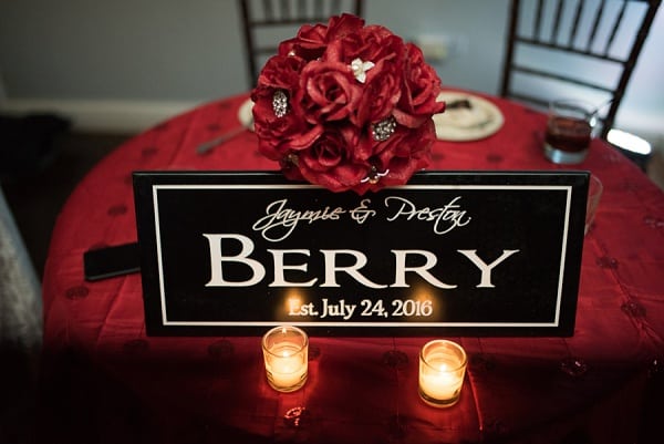 Superhero Mansion at Valley Country Club Wedding || Photography by Tracie || Charm City Wed || www.charmcitywed.com Superhero Mansion at Valley Country Club Wedding || Photography by Tracie || Charm City Wed || www.charmcitywed.com