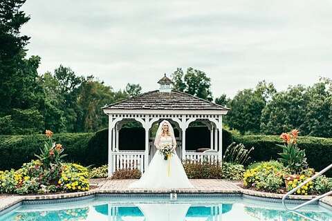 Antrim 1844 Wedding || Anna Reynal Photography || Charm City Wed || www.charmcitywed.com