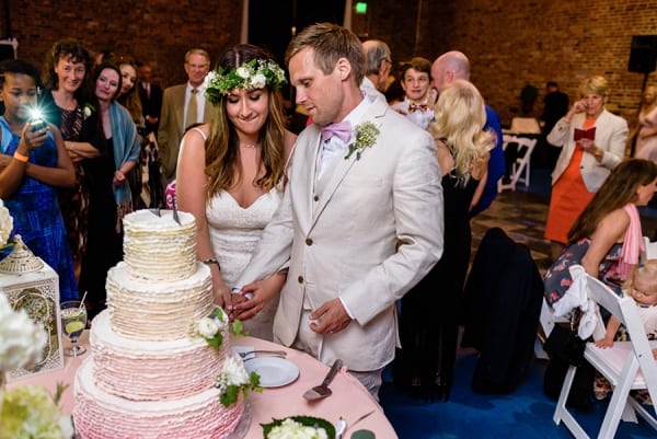 Boho American Visionary Art Museum Wedding || Anthony Sekellicki Photography || Charm City Wed || www.charmcitywed.com