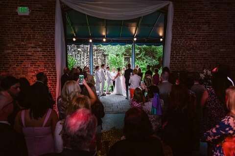 Boho American Visionary Art Museum Wedding || Anthony Sekellicki Photography || Charm City Wed || www.charmcitywed.com