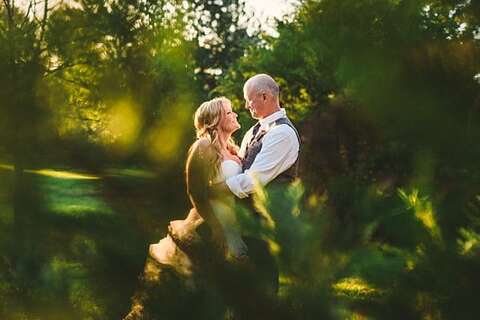 Glen Elg Backyard Wedding || C&I Photographers || Charm City Wed || www.charmcitywed.com