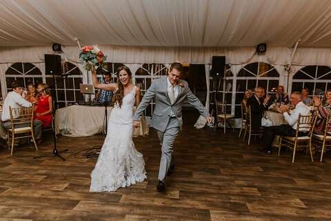 Historic Waverly Mansion Wedding || L.A Birdie Photography || Charm City Wed || www.charmcitywed.com