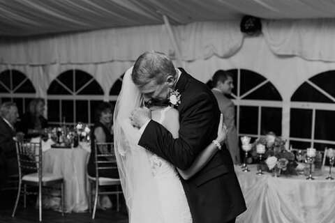 Historic Waverly Mansion Wedding || L.A Birdie Photography || Charm City Wed || www.charmcitywed.com