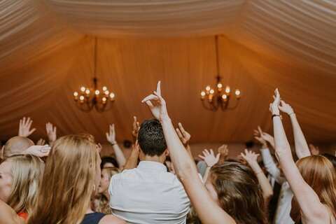 Historic Waverly Mansion Wedding || L.A Birdie Photography || Charm City Wed || www.charmcitywed.com