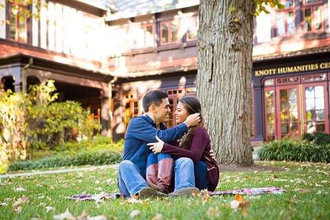 Loyola Engagement || Jessica Eastburn Photography || Charm City Wed || www.charmcitywed.com