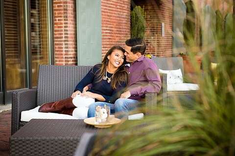 Loyola Engagement || Jessica Eastburn Photography || Charm City Wed || www.charmcitywed.com