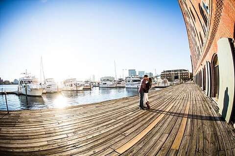 Loyola Engagement || Jessica Eastburn Photography || Charm City Wed || www.charmcitywed.com
