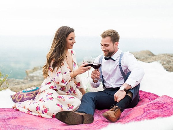 Mountain Engagement Session || Molly Lichten Photography || Charm City Wed || www.charmcitywed.com
