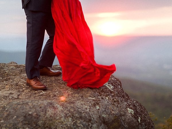 Mountain Engagement Session || Molly Lichten Photography || Charm City Wed || www.charmcitywed.com