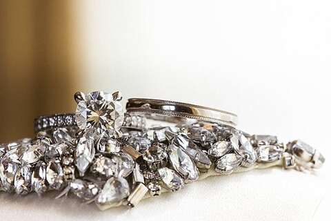 National Harbor Sunset Room Wedding || Taylor and Ben Photography || Charm City Wed || www.charmcitywed.com