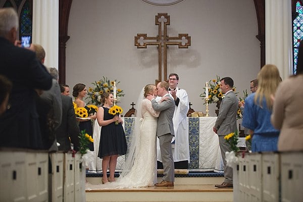 National Harbor Sunset Room Wedding || Taylor and Ben Photography || Charm City Wed || www.charmcitywed.com