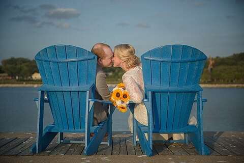 National Harbor Sunset Room Wedding || Taylor and Ben Photography || Charm City Wed || www.charmcitywed.com
