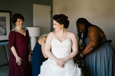 Vintage Overhills Mansion Wedding || Victoria Selman || Charm City Wed || www.charmcitywed.com