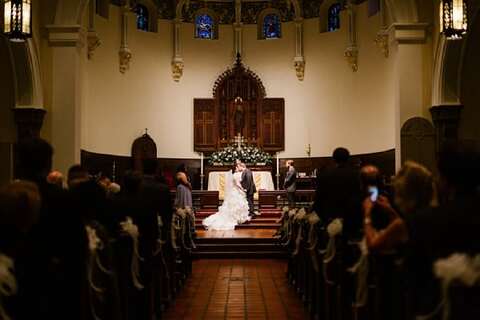 Vintage Overhills Mansion Wedding || Victoria Selman || Charm City Wed || www.charmcitywed.com