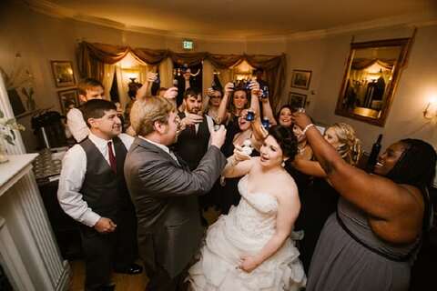 Vintage Overhills Mansion Wedding || Victoria Selman || Charm City Wed || www.charmcitywed.com