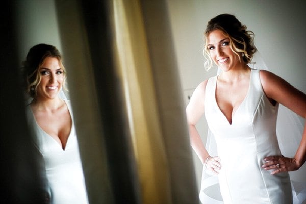 Beautiful Backyard Wedding || Be Photography || Charm City Wed || www.charmcitywed.com Beautiful Backyard Wedding || Be Photography || Charm City Wed || www.charmcitywed.com