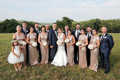 Beautiful Backyard Wedding || Be Photography || Charm City Wed || www.charmcitywed.com