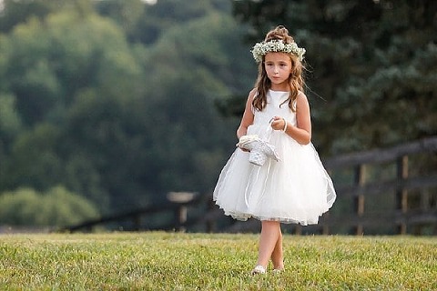 Beautiful Backyard Wedding || Be Photography || Charm City Wed || www.charmcitywed.com