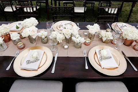 Beautiful Backyard Wedding || Be Photography || Charm City Wed || www.charmcitywed.com